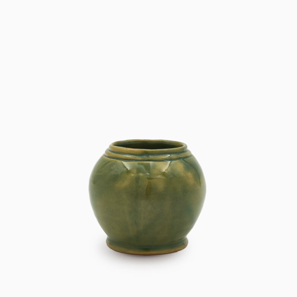 087101530 Elephant Vase back 2025