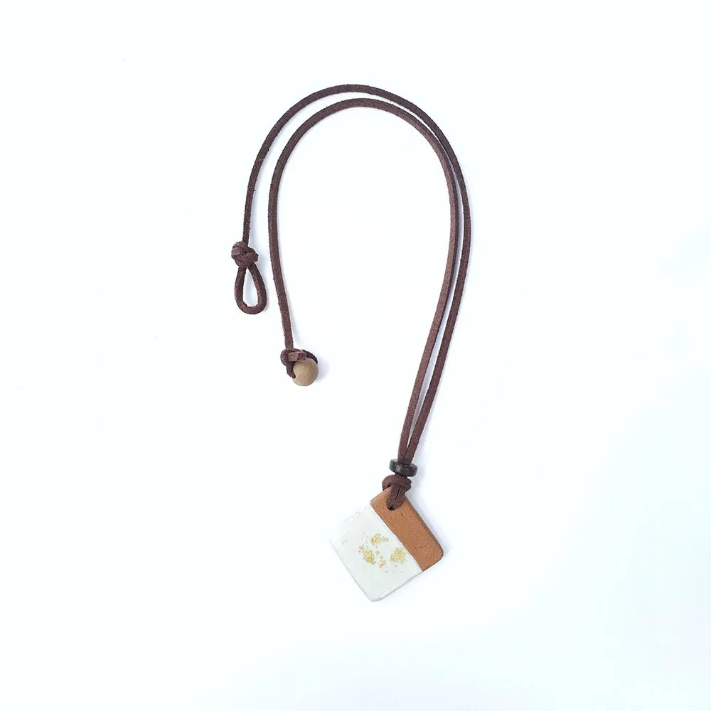 Necklace Beng Melea | White Velvet & Gold